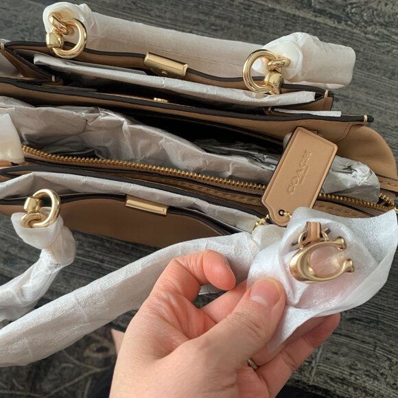 Coach Dreamer Bag NWT in Beechwood/Gold - Picture 2 of 14